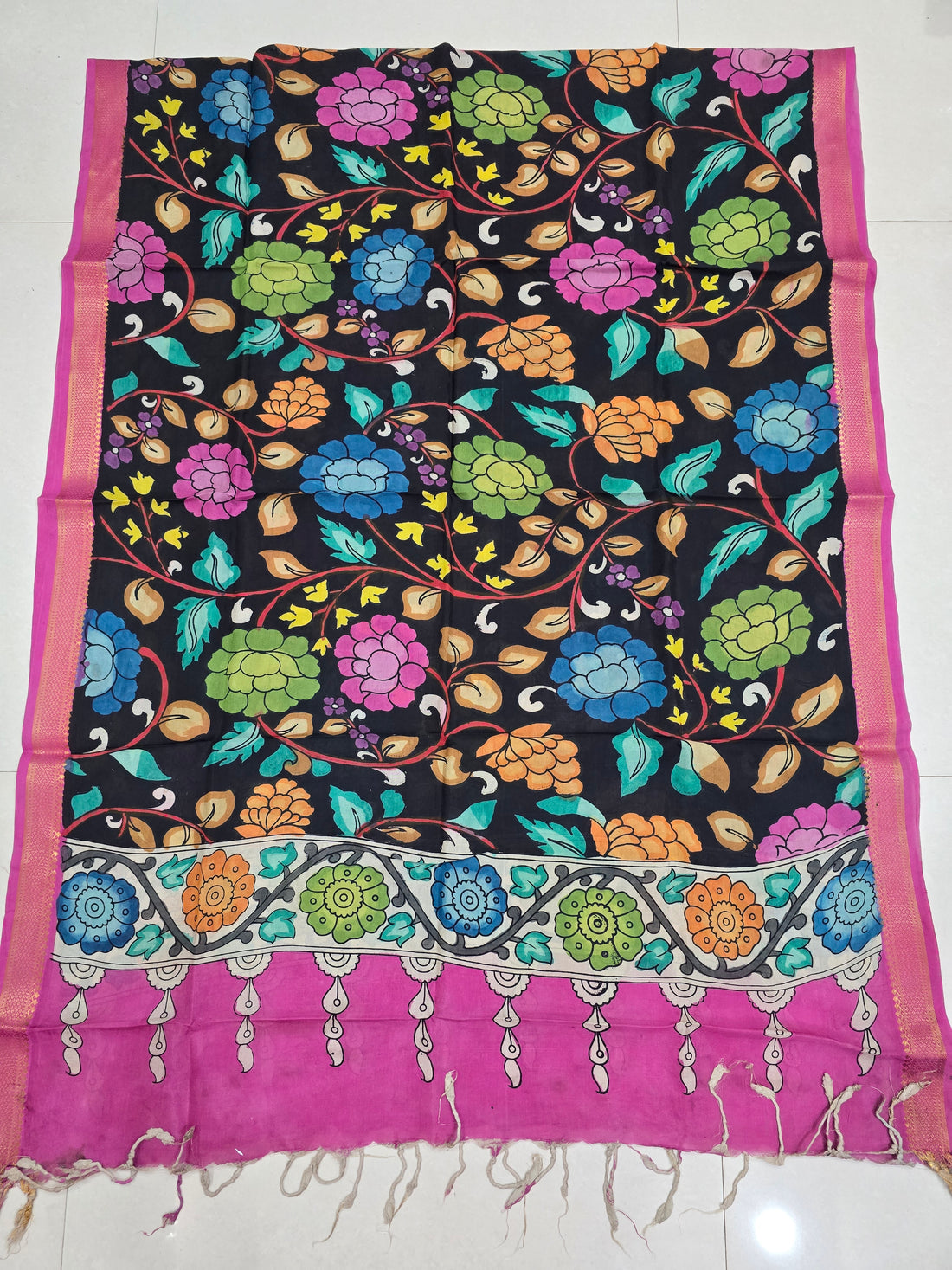 BLACK - SRIKALAHASTI HANDPAINTED KALAMKARI PURE CHENNURI SILK DUPATTA 01