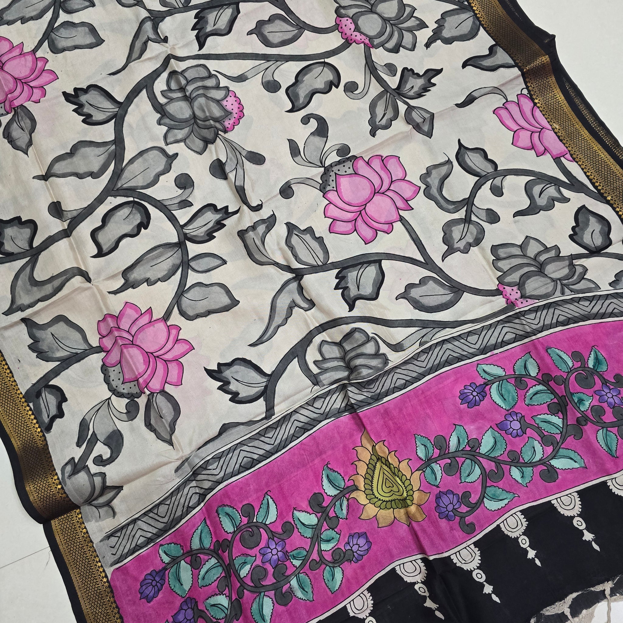 BLACK - SRIKALAHASTI HANDPAINTED KALAMKARI PURE CHENNURI SILK DUPATTA 05