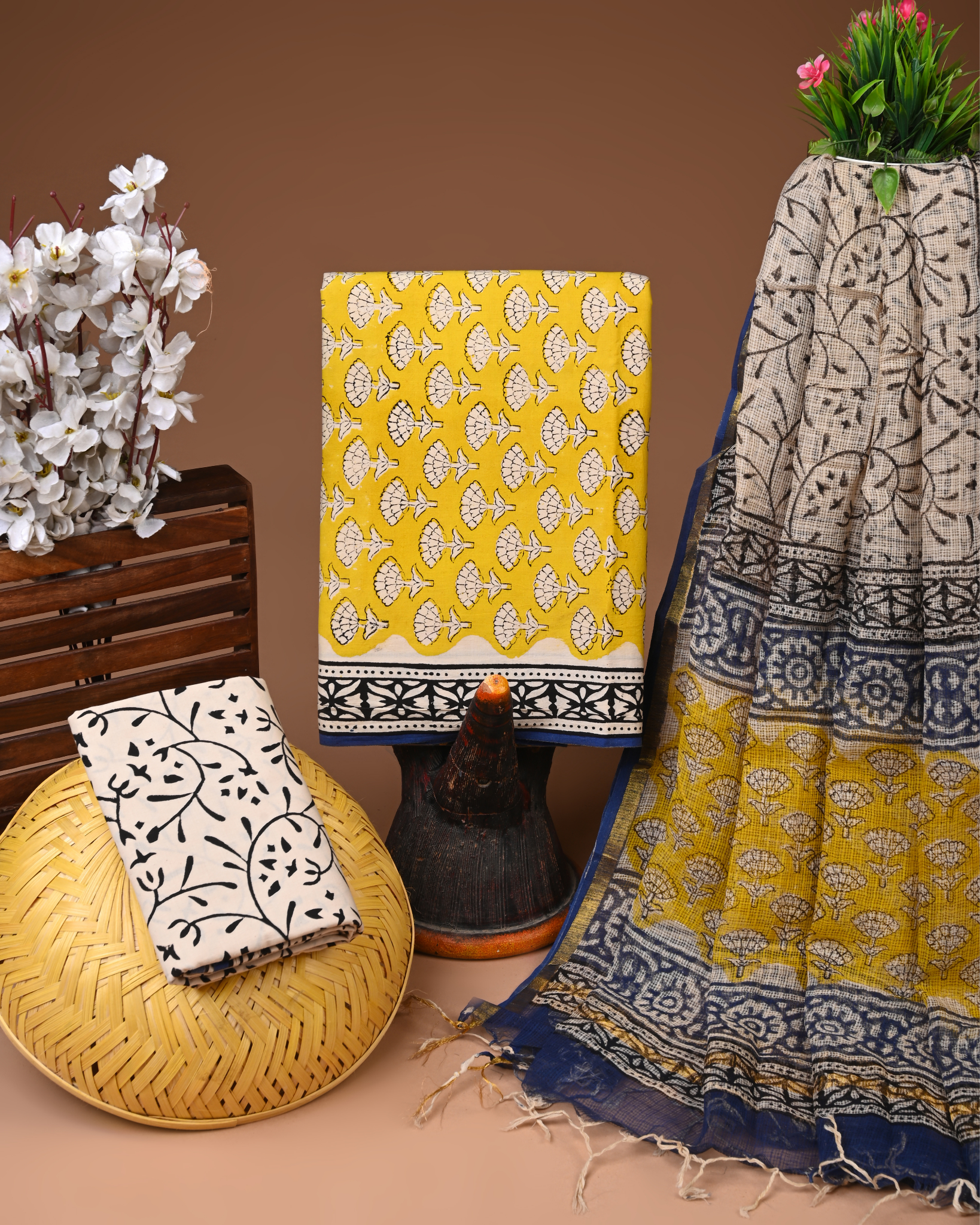 LEMON- BAGRU HAND BLOCK PRINTED COTTON SUIT SET WITH KOTA DUPATTA 14