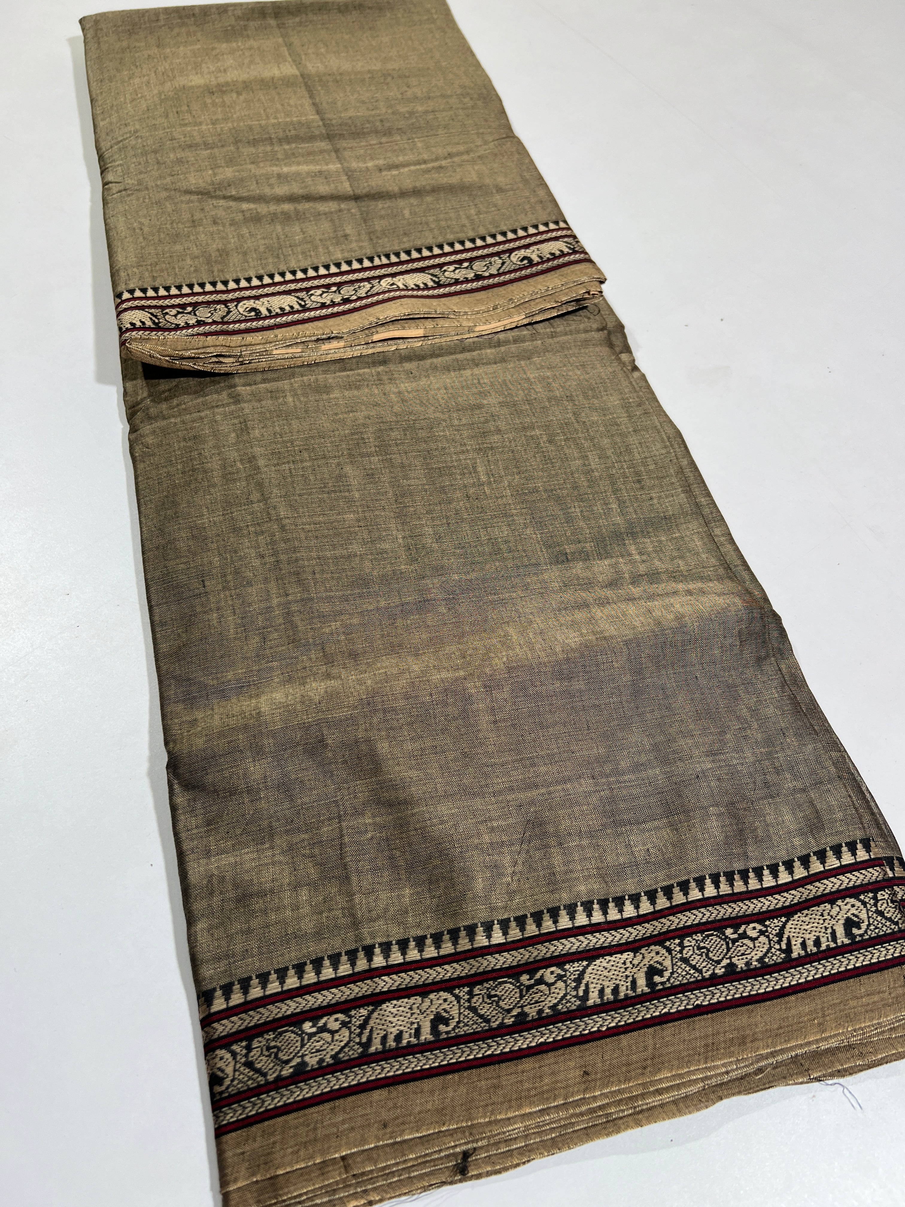 GRAY- NARAYANPETA COTTON  SAREE WITH TRADITIONAL BORDER 43