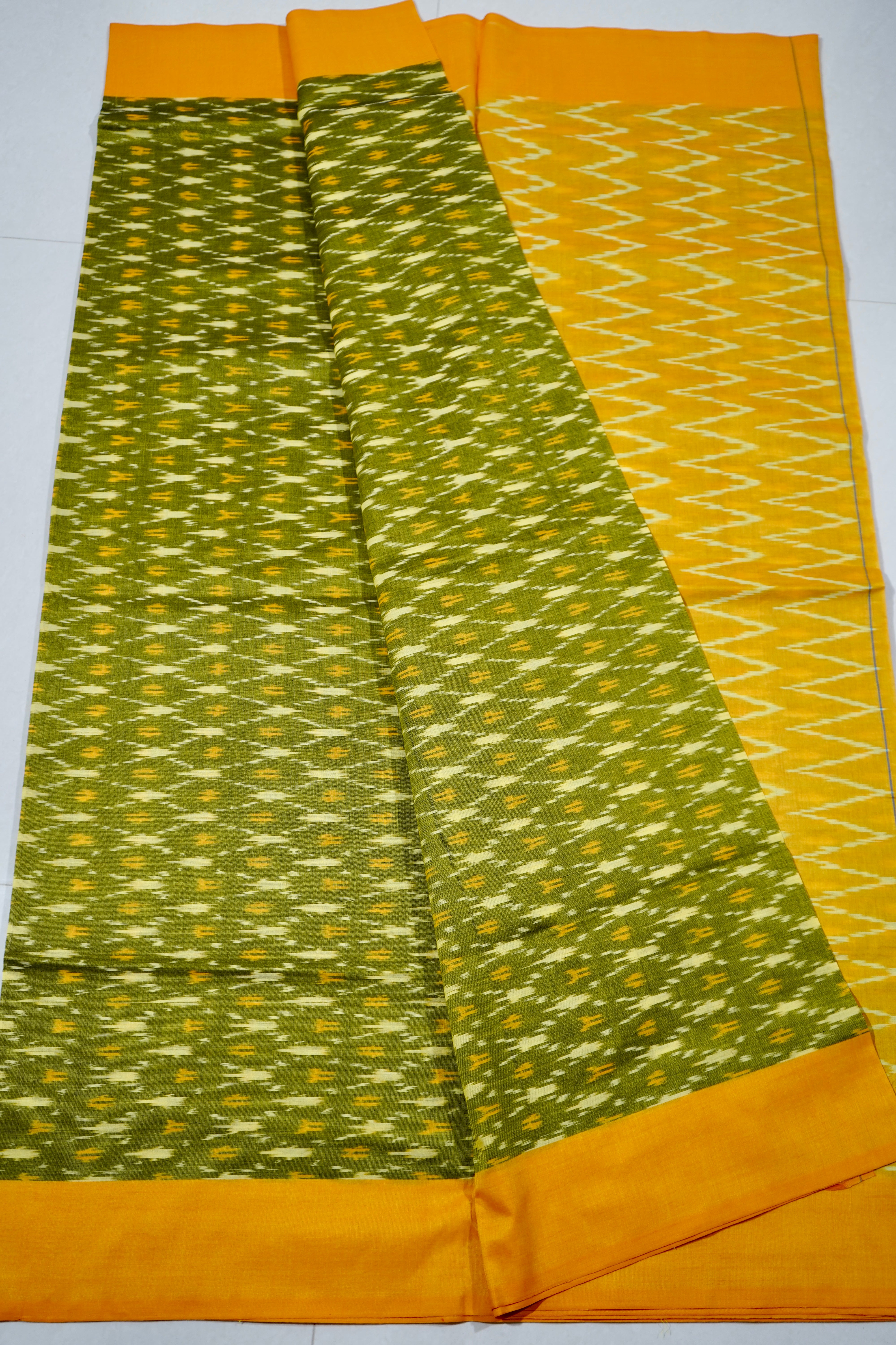 Green - MERCERISED COTTON HANDLOOM POCHAMPALLY IKAT SAREE 02