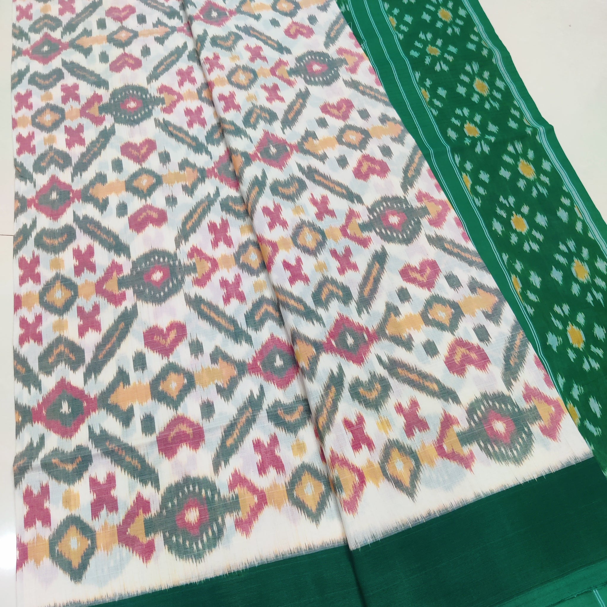 Green - MERCERISED PURE COTTON HANDLOOM POCHAMPALLY IKAT SAREE 27