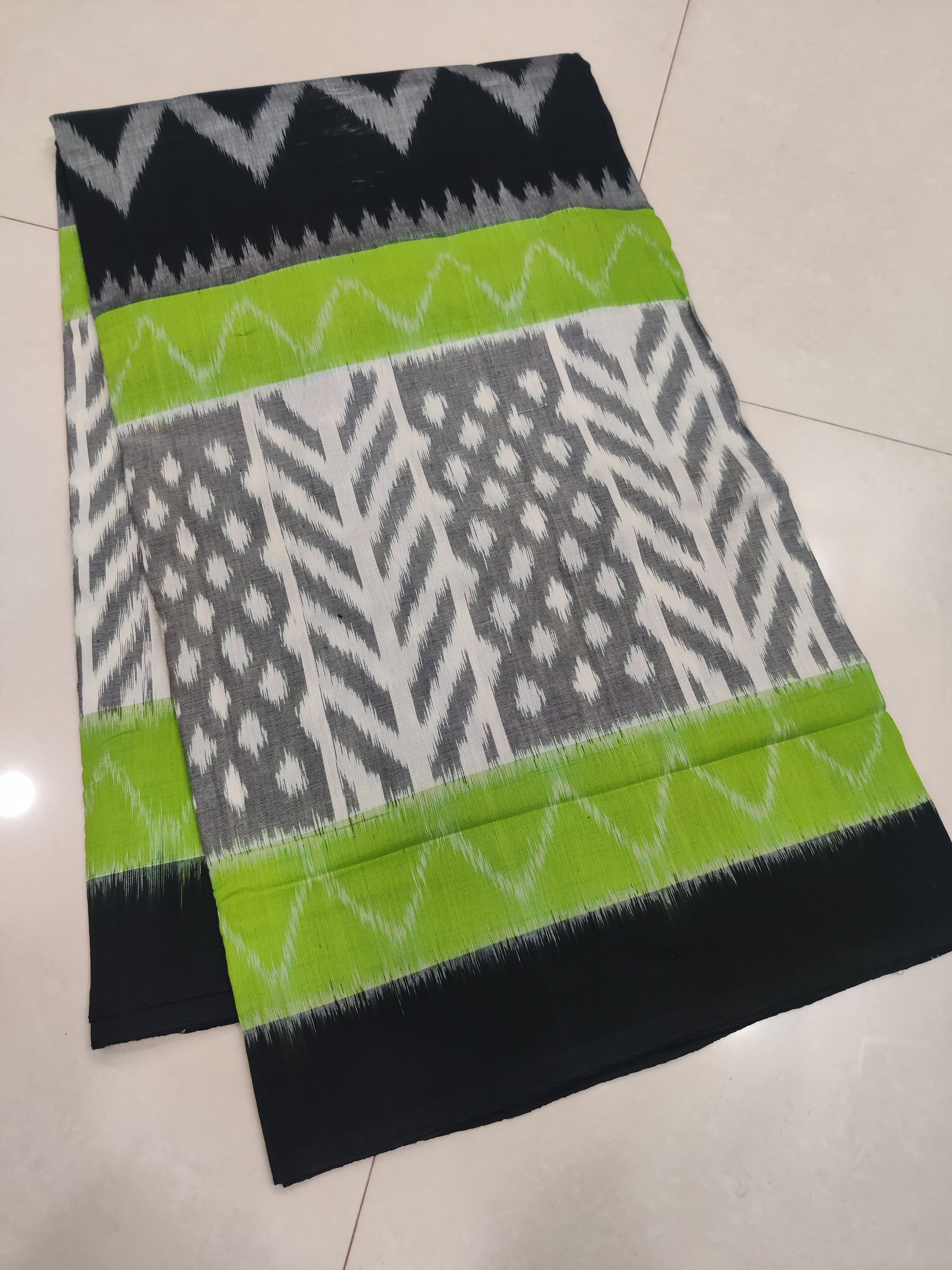 GREEN - MERCERISED PURE COTTON HANDLOOM POCHAMPALLY IKAT SAREE 95