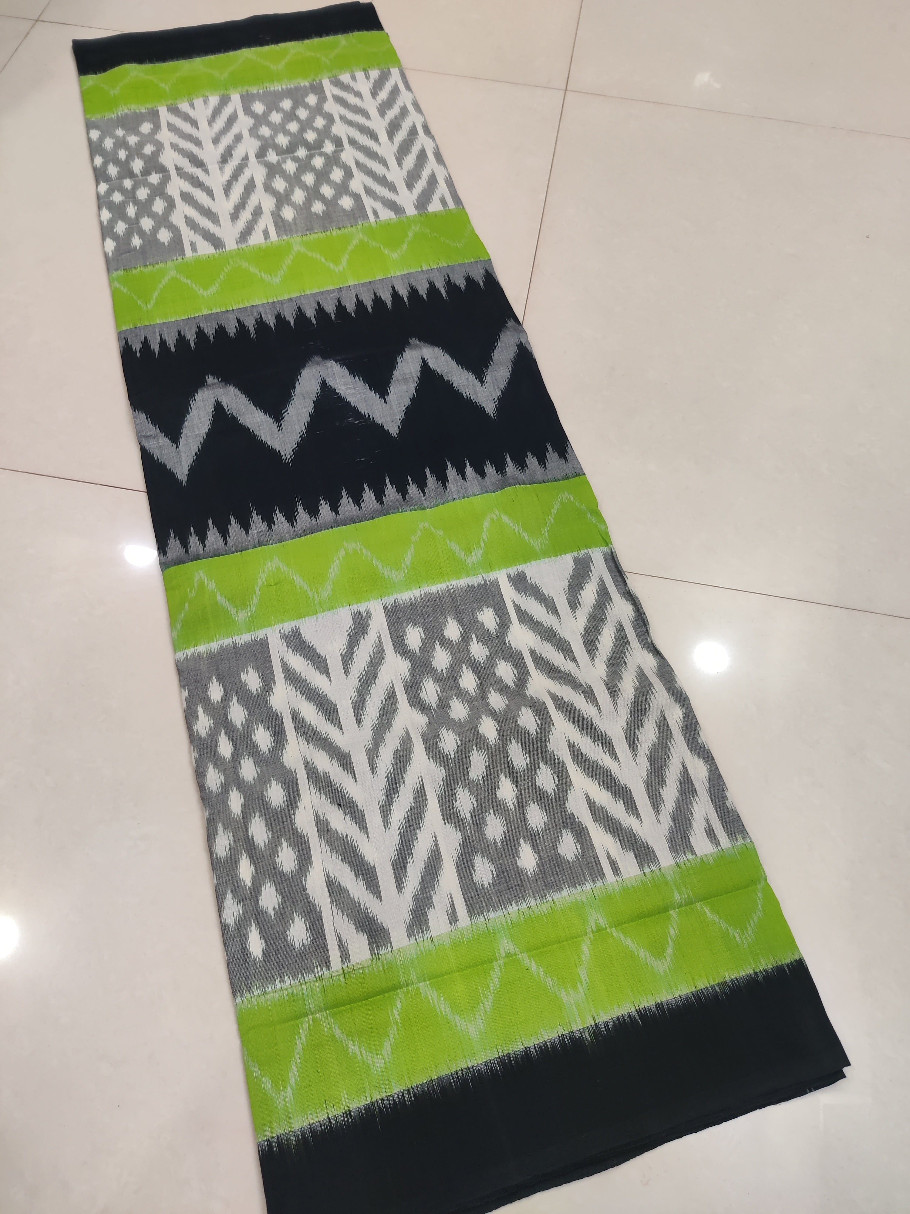 GREEN - MERCERISED PURE COTTON HANDLOOM POCHAMPALLY IKAT SAREE 95