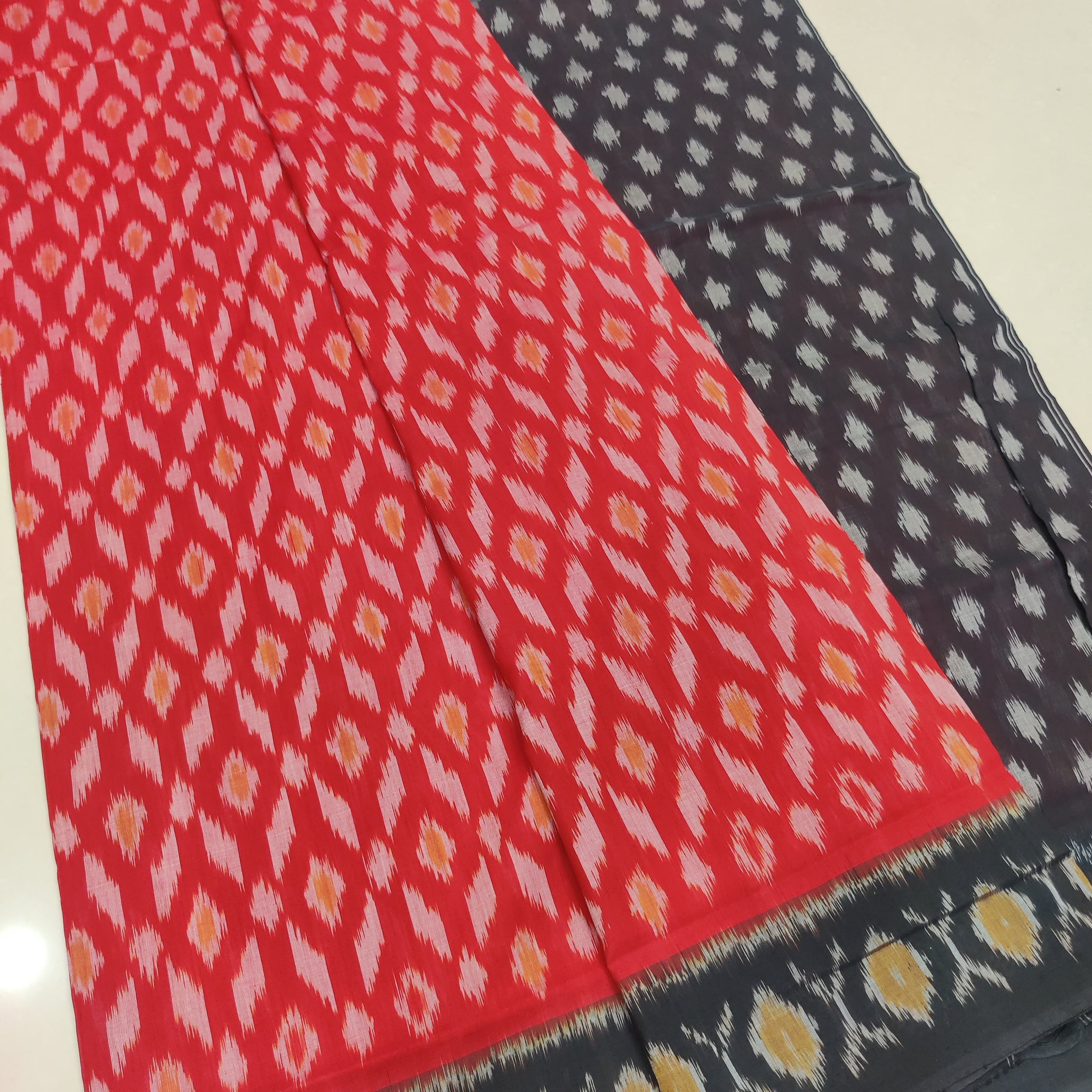 BLACK- MERCERISED PURE COTTON HANDLOOM POCHAMPALLY IKAT SAREE 110