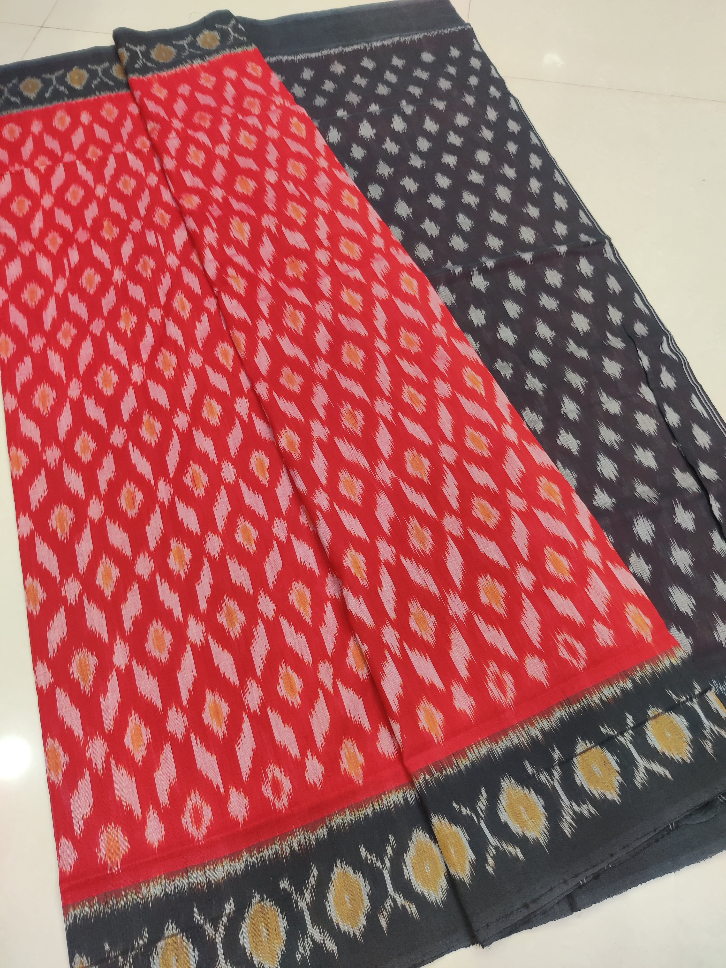BLACK- MERCERISED PURE COTTON HANDLOOM POCHAMPALLY IKAT SAREE 110