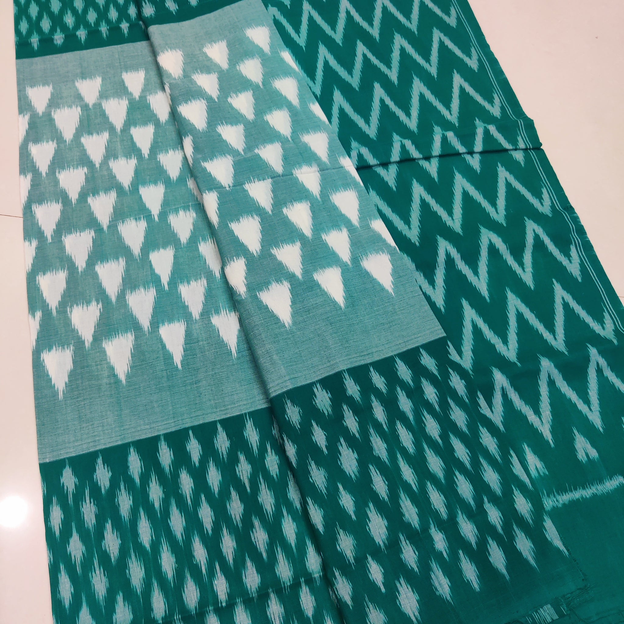 Green - MERCERISED PURE COTTON HANDLOOM POCHAMPALLY IKAT SAREE 32