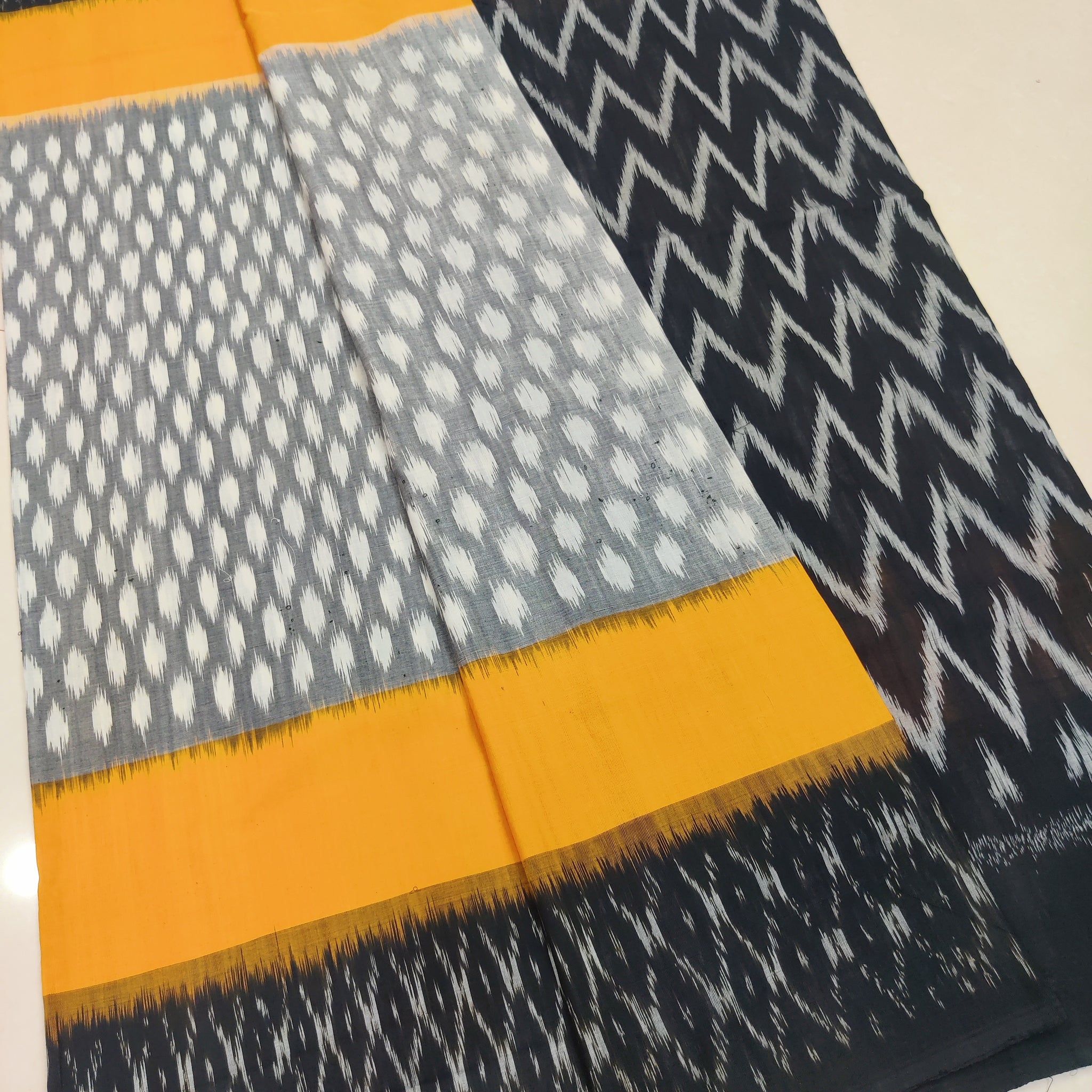 BLACK- MERCERISED PURE COTTON HANDLOOM POCHAMPALLY IKAT SAREE 111