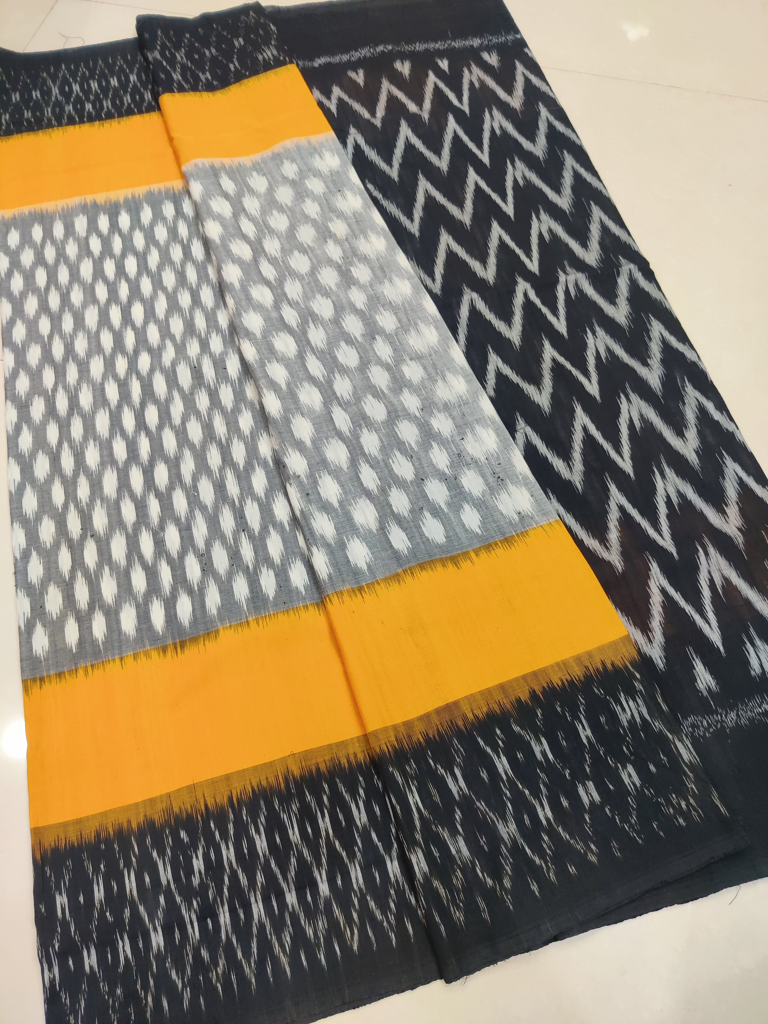 BLACK- MERCERISED PURE COTTON HANDLOOM POCHAMPALLY IKAT SAREE 111