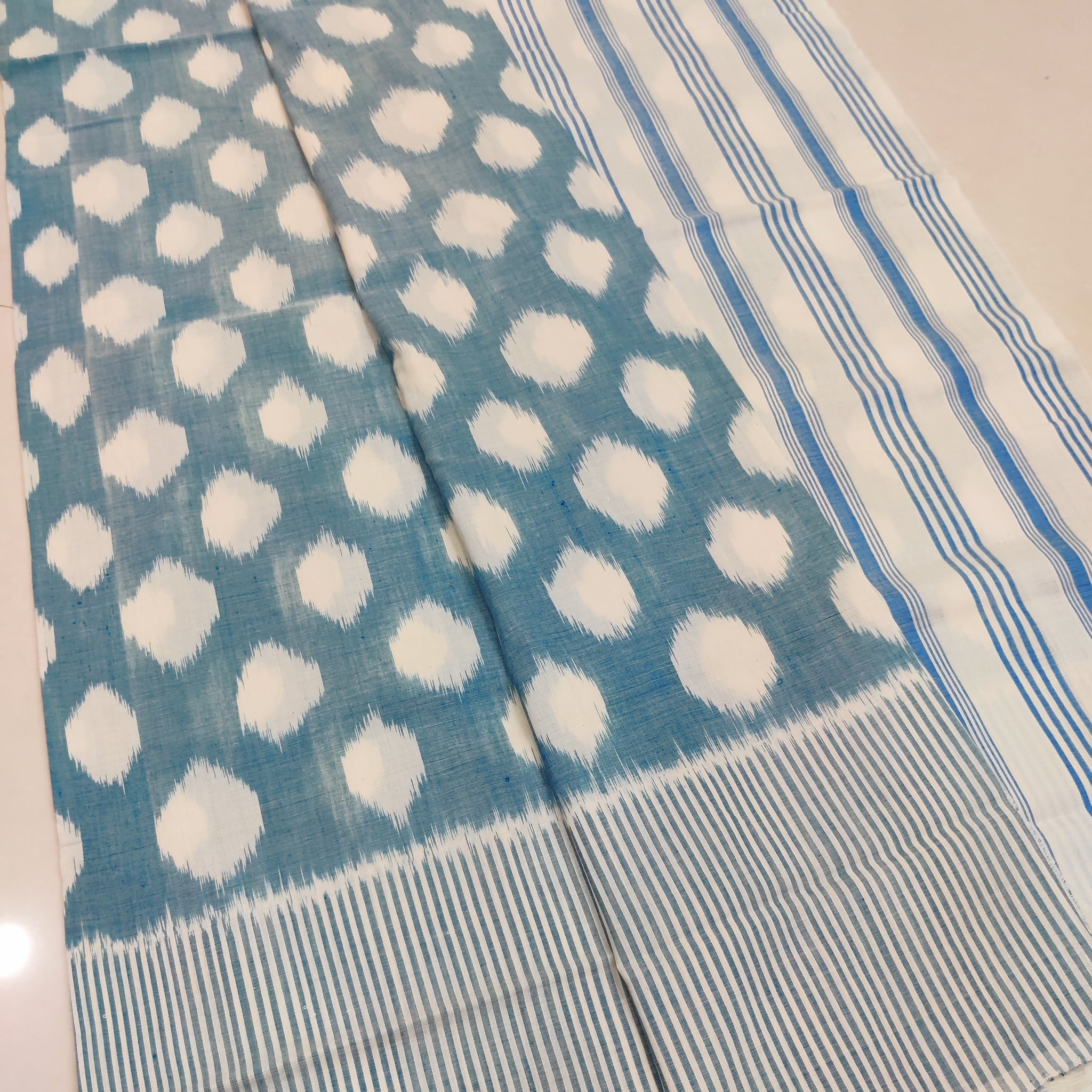 White - MERCERISED PURE COTTON HANDLOOM POCHAMPALLY IKAT SAREE 59