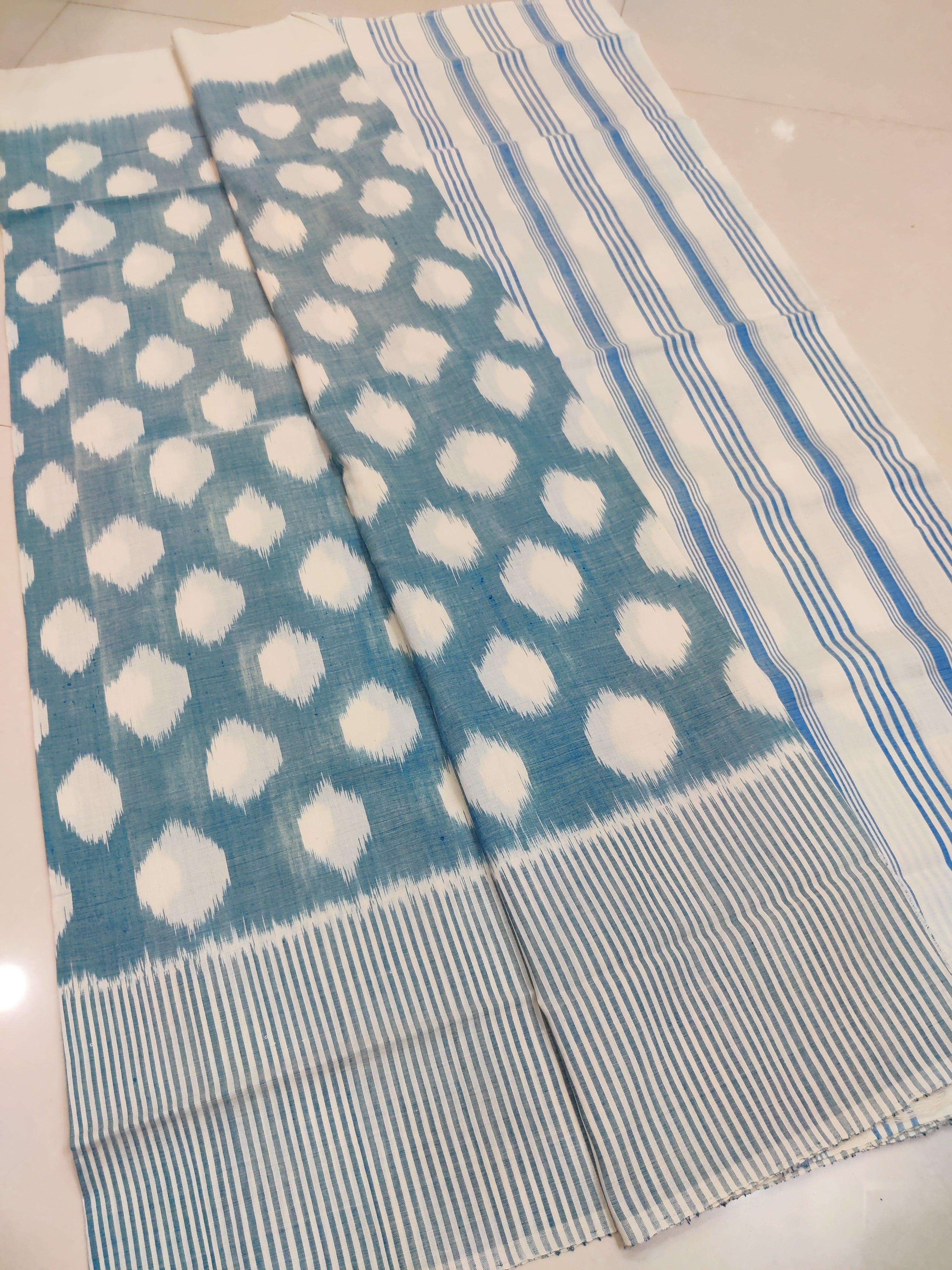 White - MERCERISED PURE COTTON HANDLOOM POCHAMPALLY IKAT SAREE 59