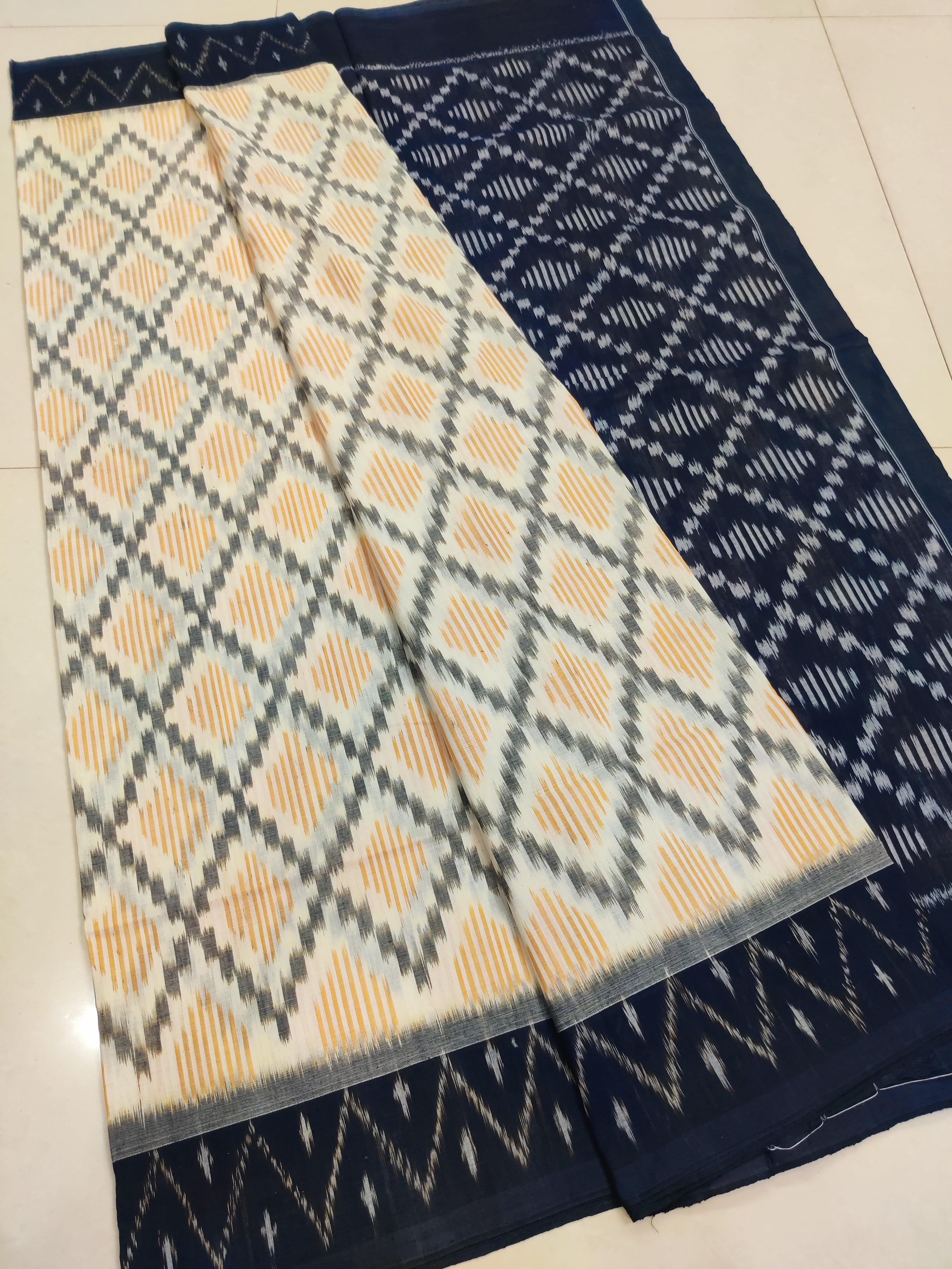 White - MERCERISED PURE COTTON HANDLOOM POCHAMPALLY IKAT SAREE 23