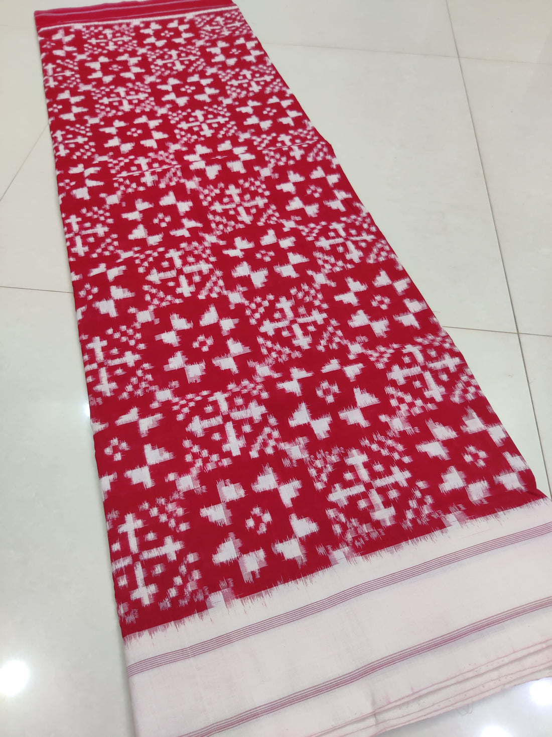 Premium Telia Rumal Double Ikat Saree – Handwoven Pochampally Cotton 02