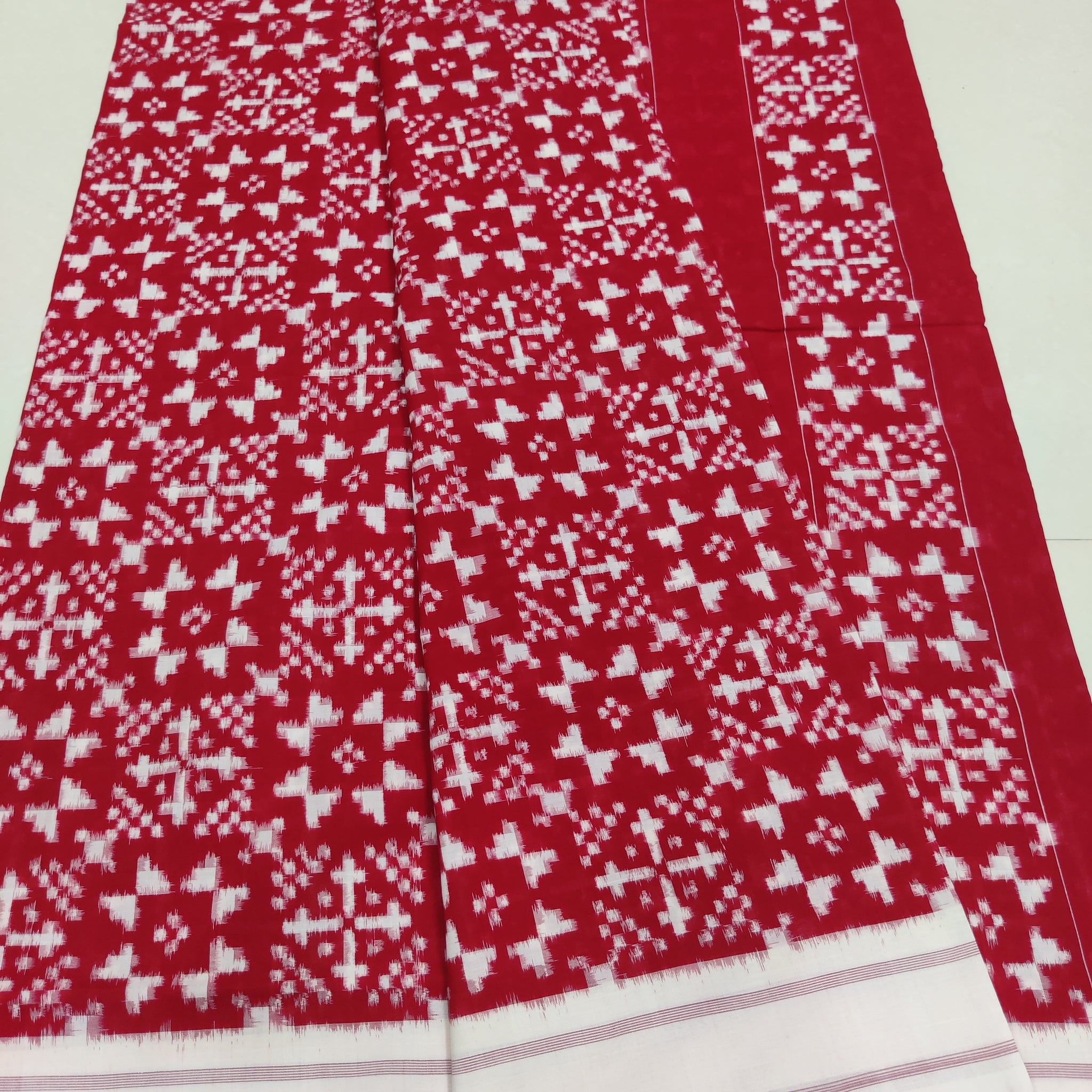 Premium Telia Rumal Double Ikat Saree – Handwoven Pochampally Cotton 02