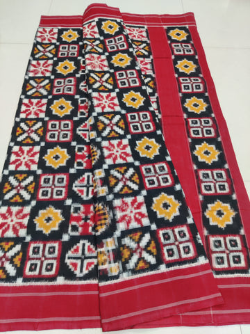 Premium Telia Rumal Double Ikat Saree – Handwoven Pochampally Cotton 05