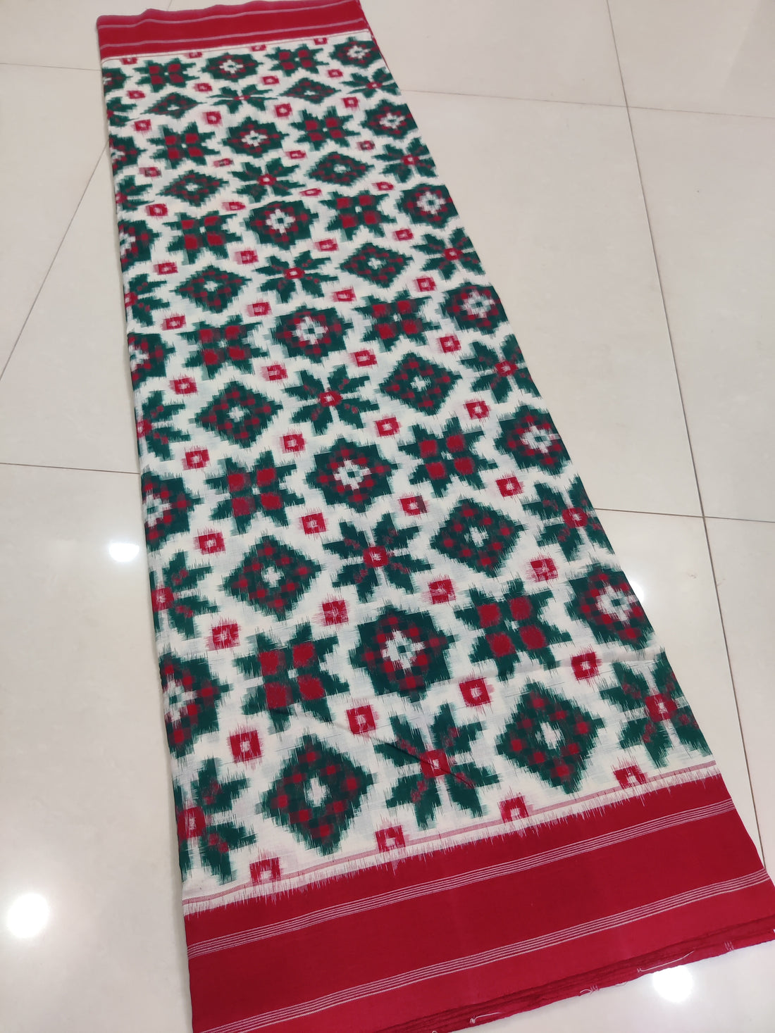 Premium Telia Rumal Double Ikat Saree – Handwoven Pochampally Cotton 06
