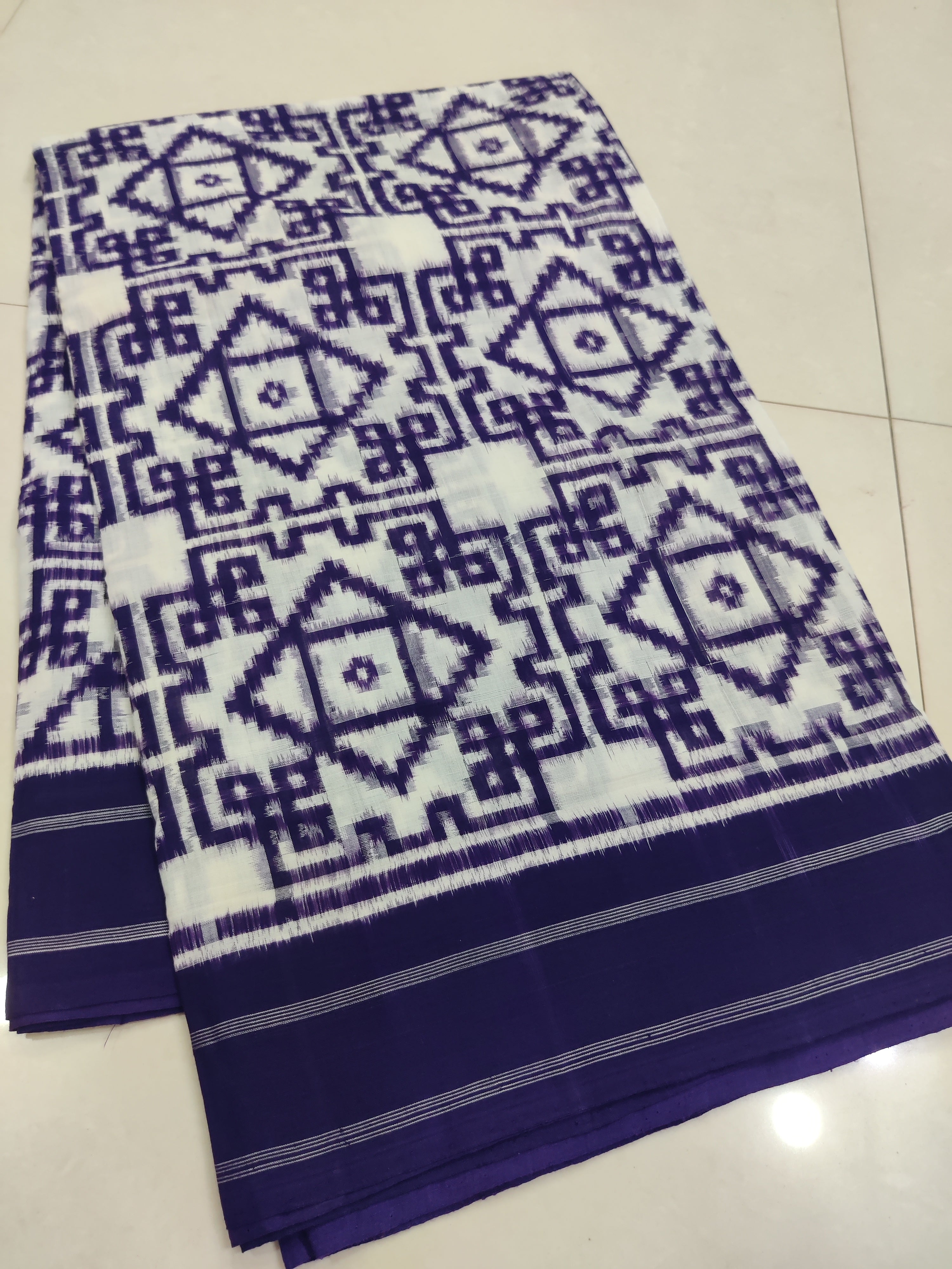 Premium Telia Rumal Double Ikat Saree – Handwoven Pochampally Cotton 12