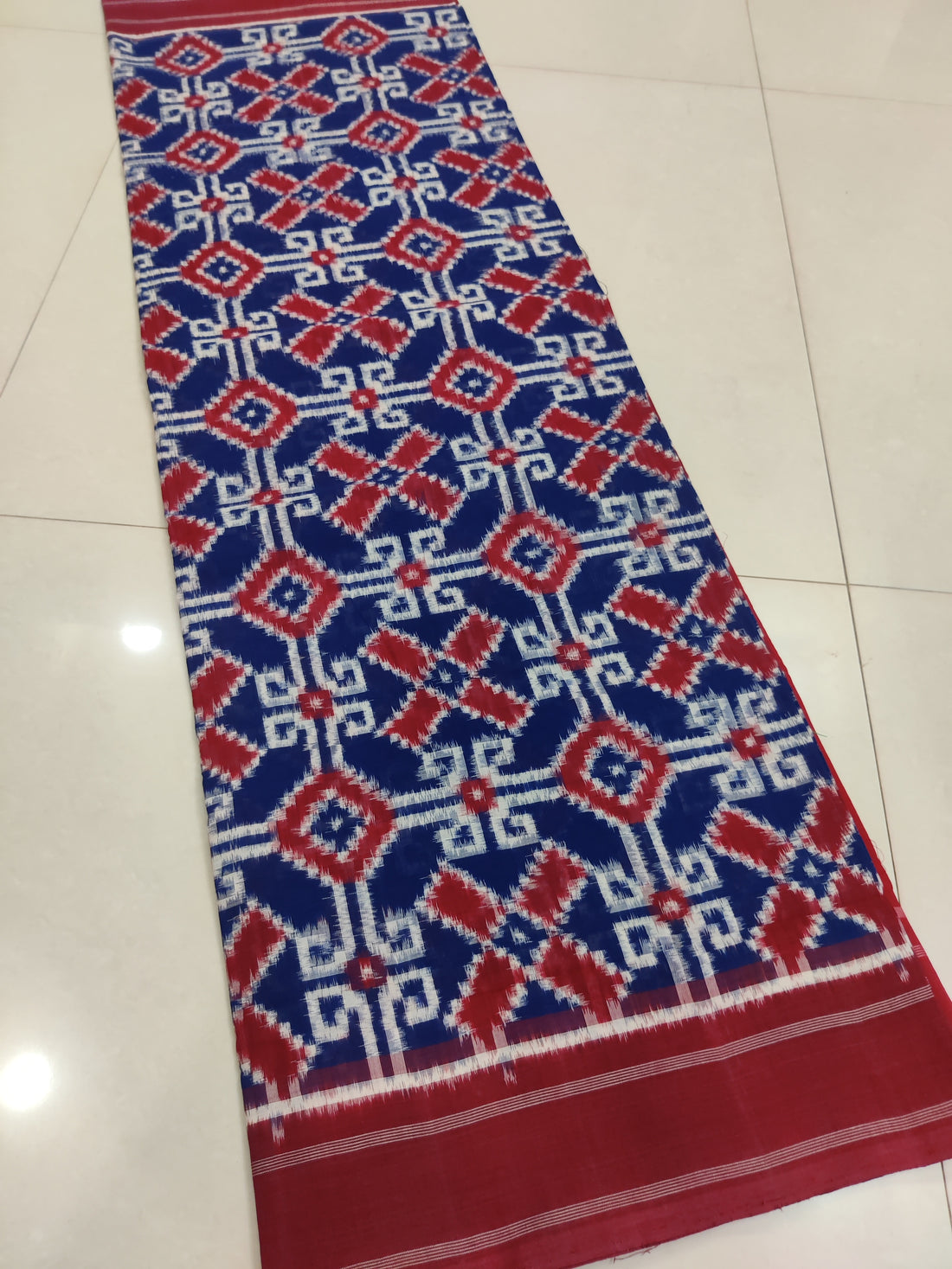 Premium Telia Rumal Double Ikat Saree – Handwoven Pochampally Cotton 15