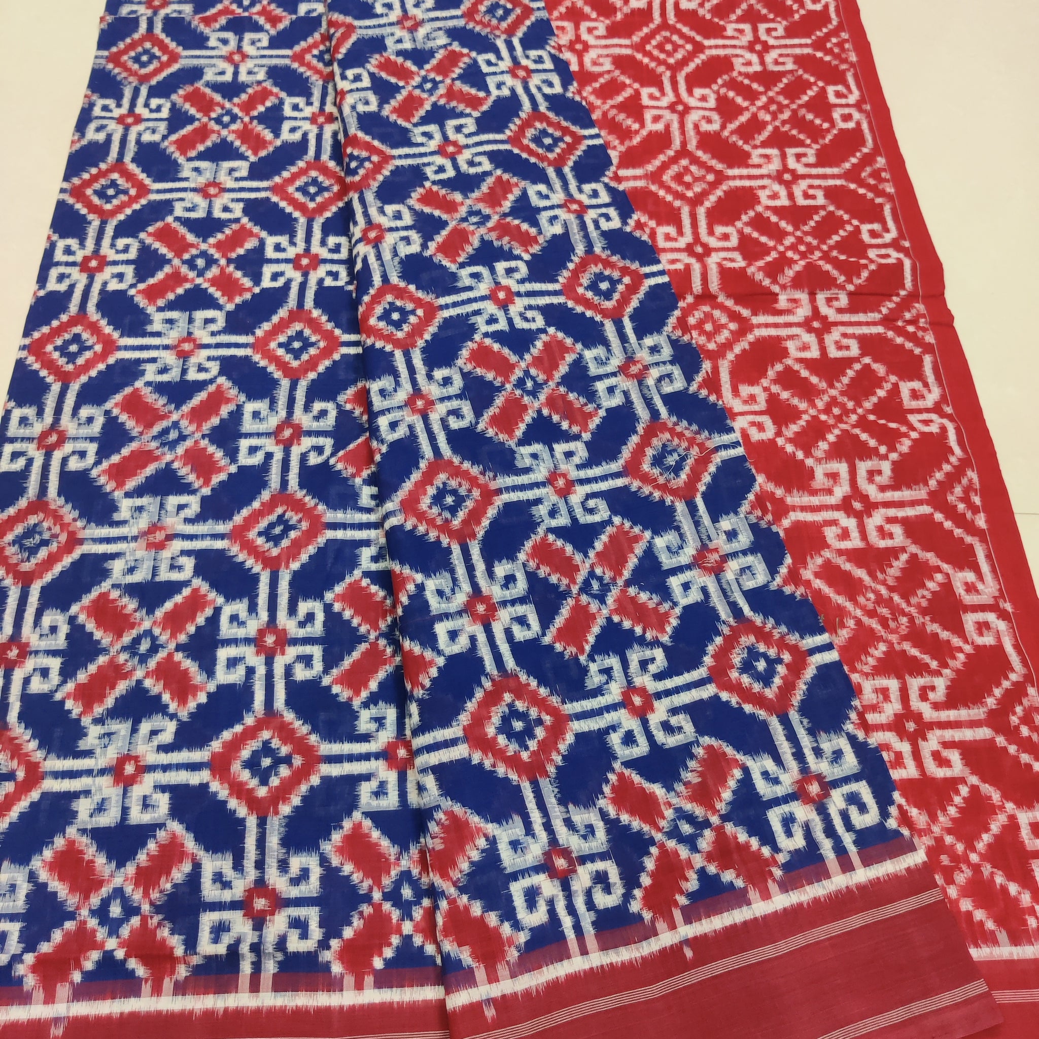 Premium Telia Rumal Double Ikat Saree – Handwoven Pochampally Cotton 15