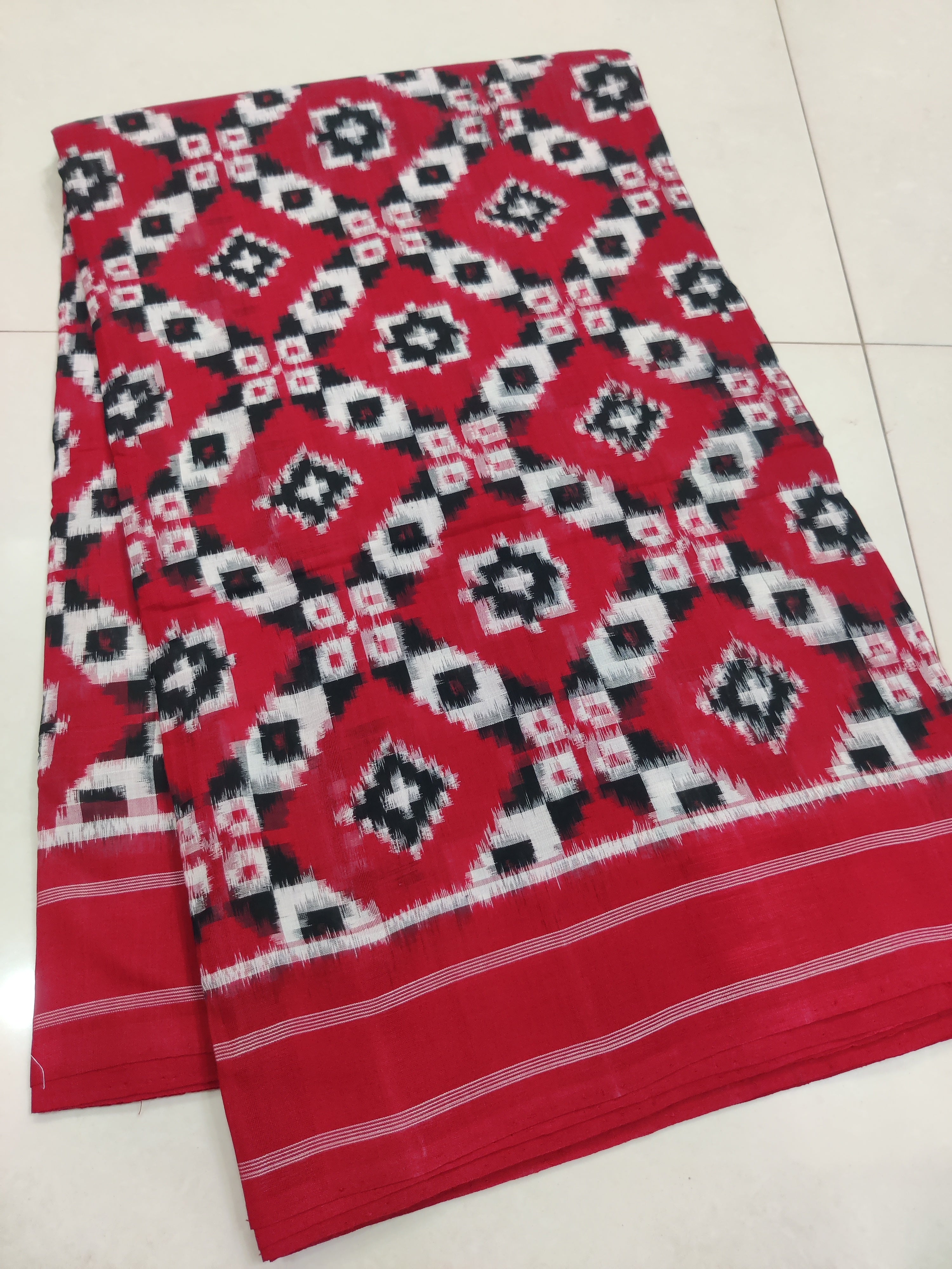 Premium Telia Rumal Double Ikat Saree – Handwoven Pochampally Cotton 16