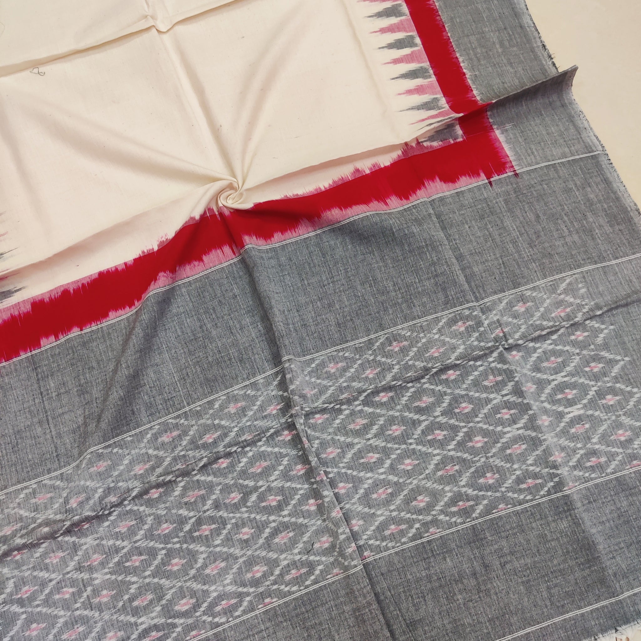 GRAY - POCHAMPALLY DOUBLE IKAT COTTON HANDLOOM DUPATTA 11