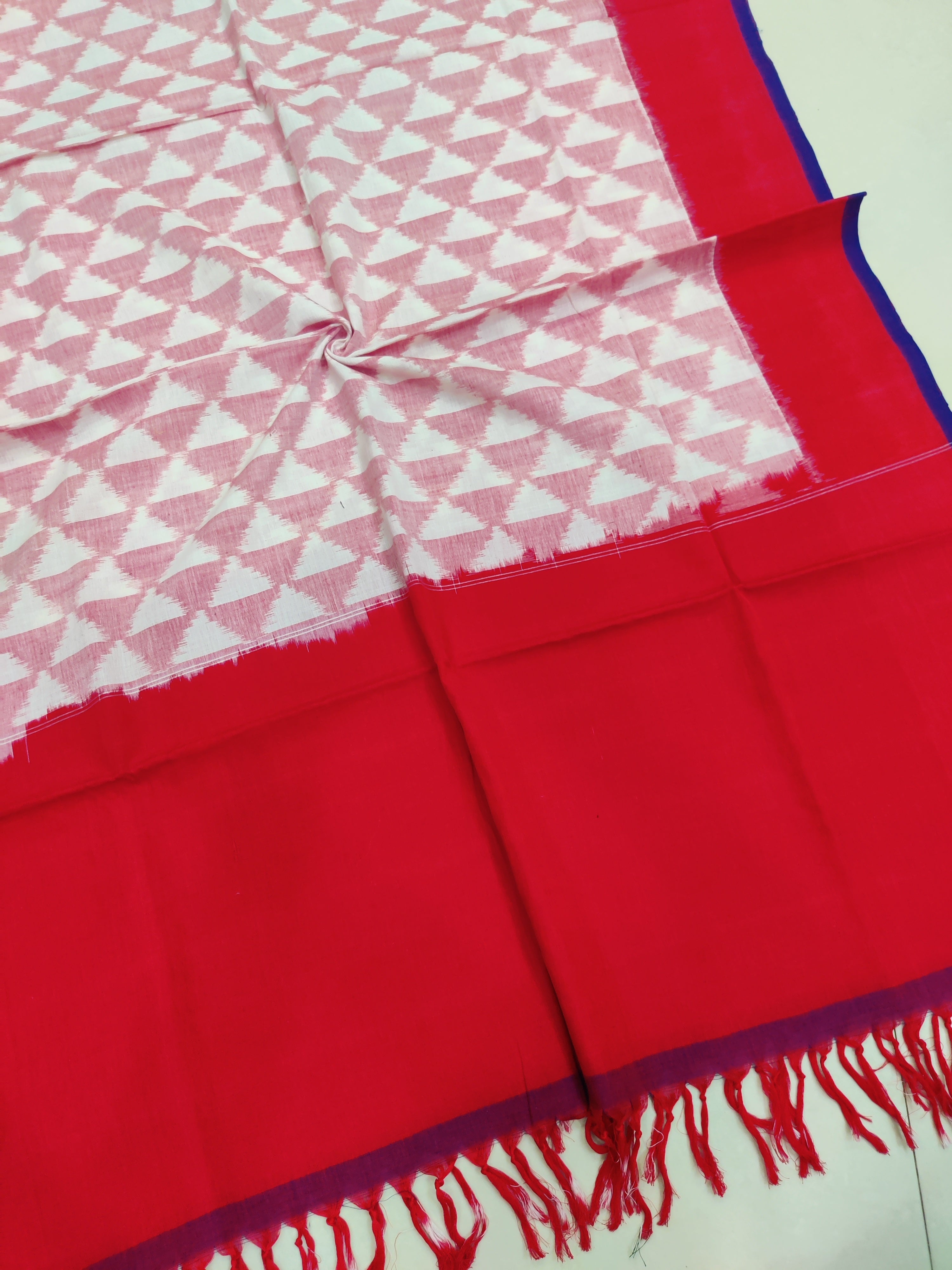 RED - POCHAMPALLY DOUBLE IKAT COTTON HANDLOOM DUPATTA 19