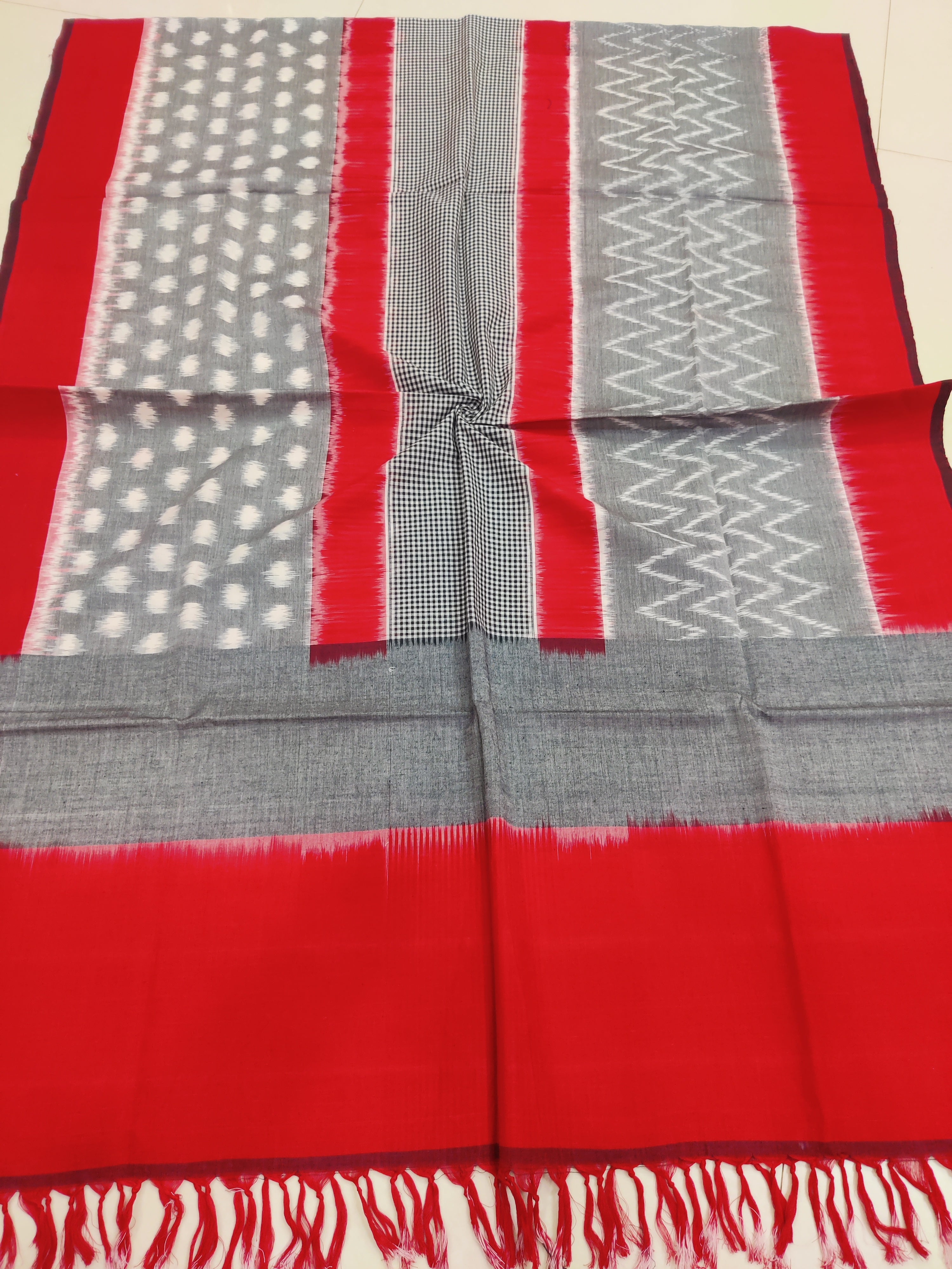 Red - POCHAMPALLY DOUBLE IKAT COTTON HANDLOOM DUPATTA 13