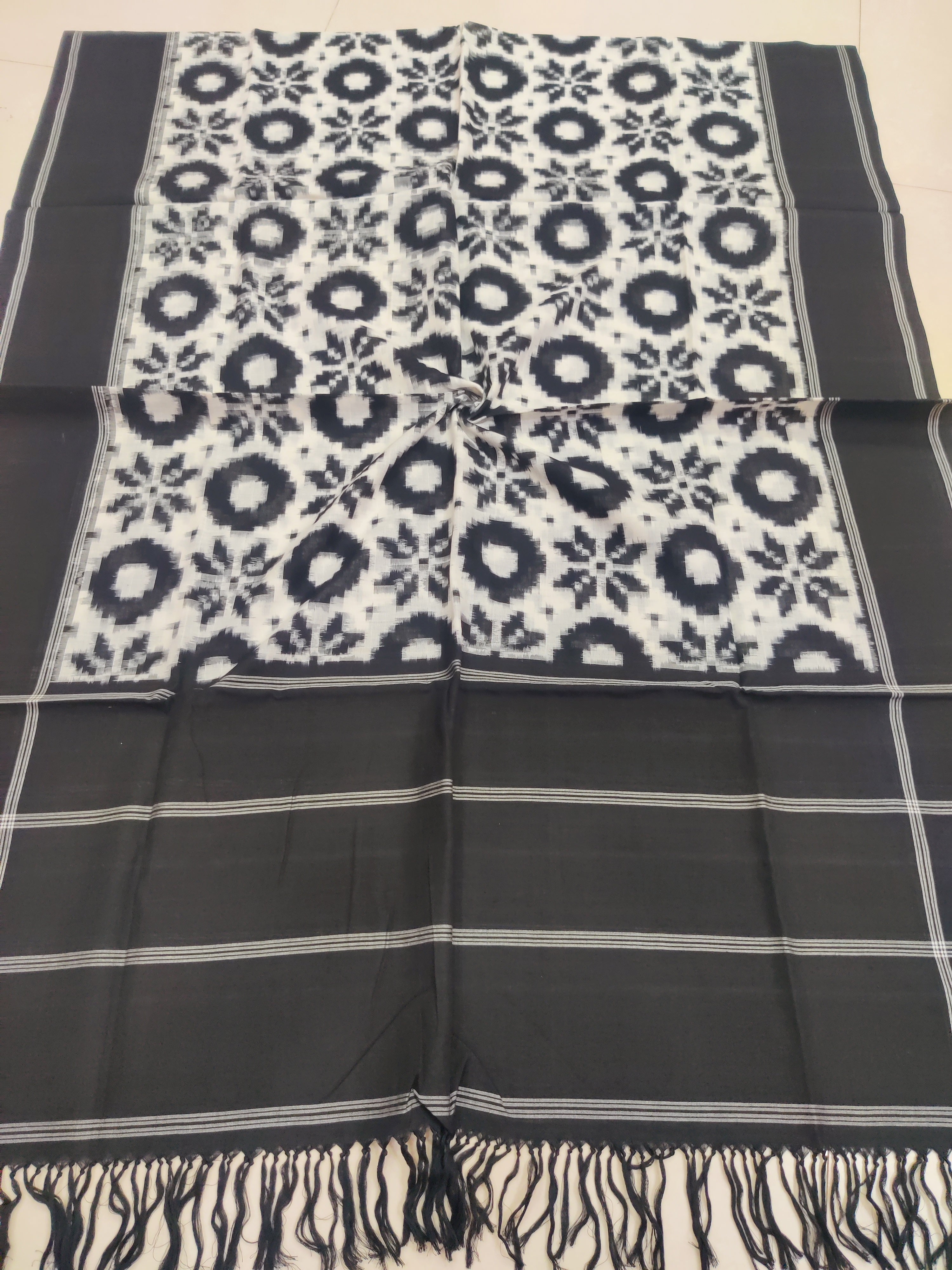 BLACK - TELIA RUMAL HANDLOOM COTTON POCHAMPALLY DOUBLE IKAT DUPATTA 12