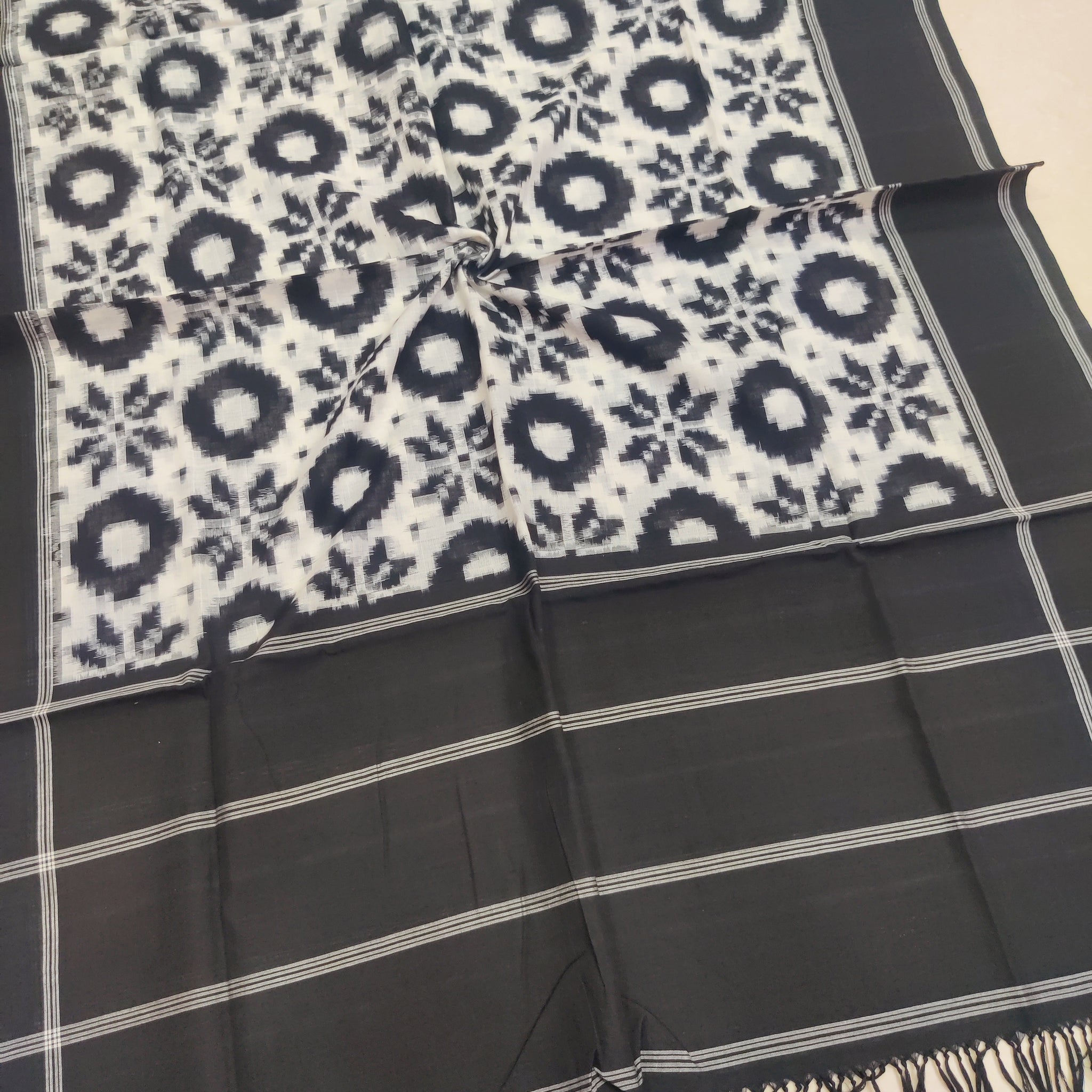 BLACK - TELIA RUMAL HANDLOOM COTTON POCHAMPALLY DOUBLE IKAT DUPATTA 12