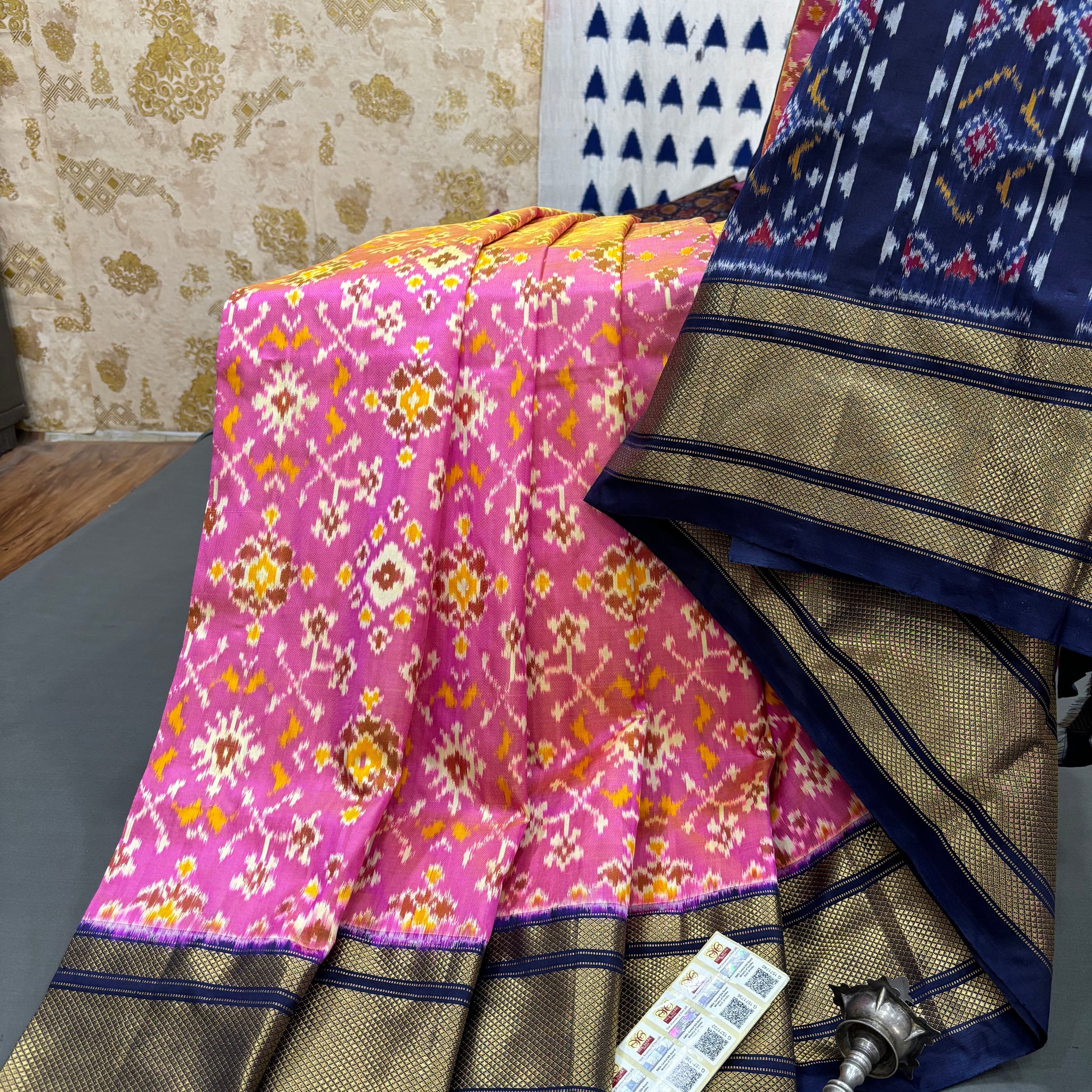 HANDLOOM SILK POCHAMPALLY IKAT SAREE WITH ZARI BORDER 05
