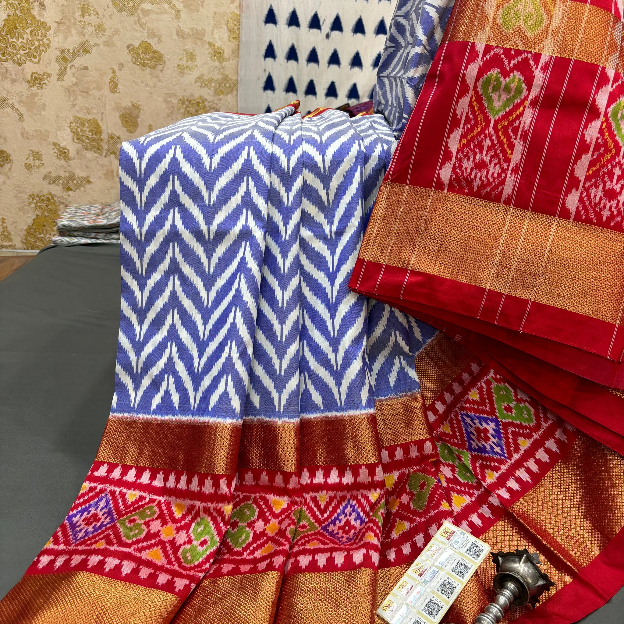 HANDLOOM SILK POCHAMPALLY IKAT SAREE WITH ZARI BORDER 06