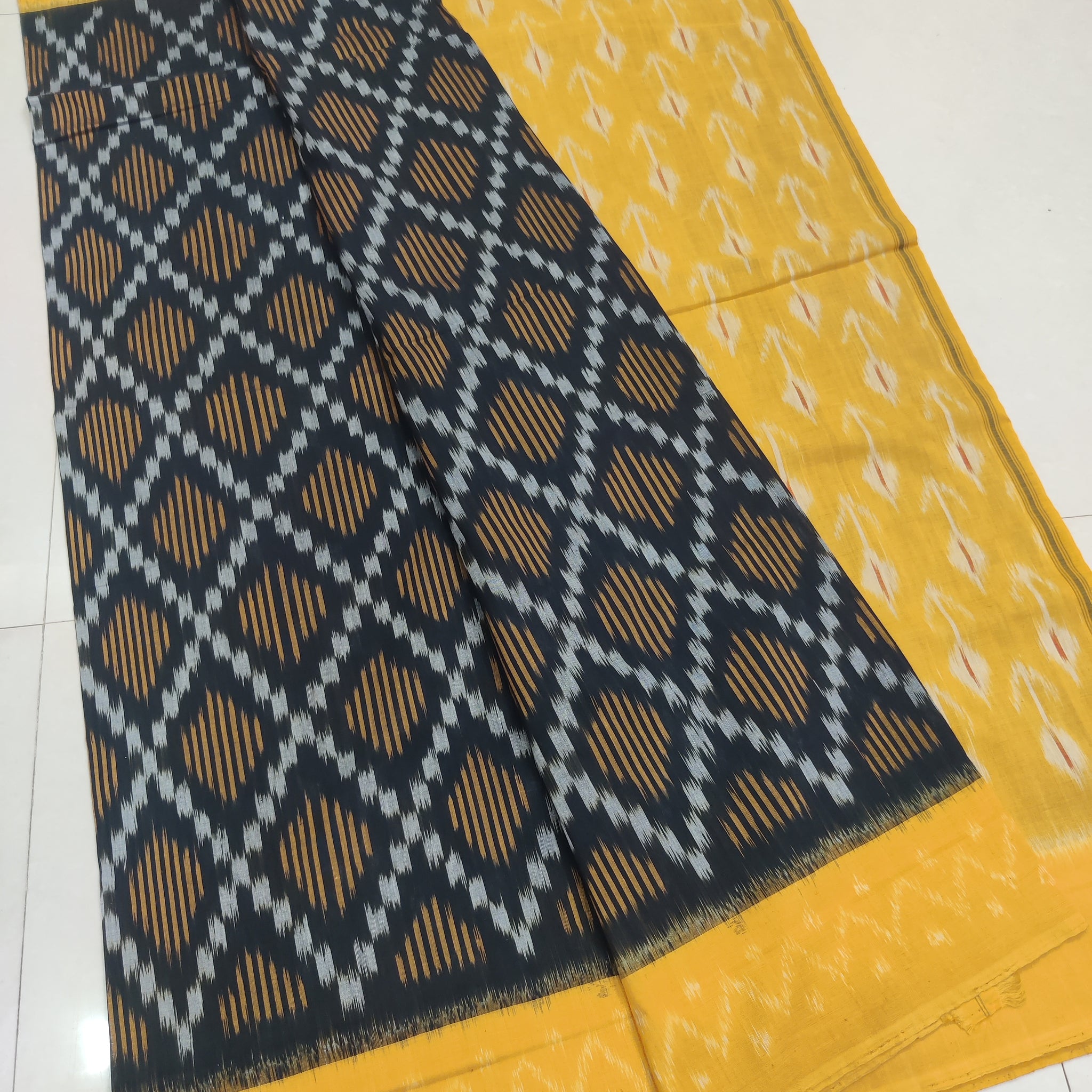 YELLOW - MERCERISED PURE COTTON HANDLOOM POCHAMPALLY IKAT SAREE 73